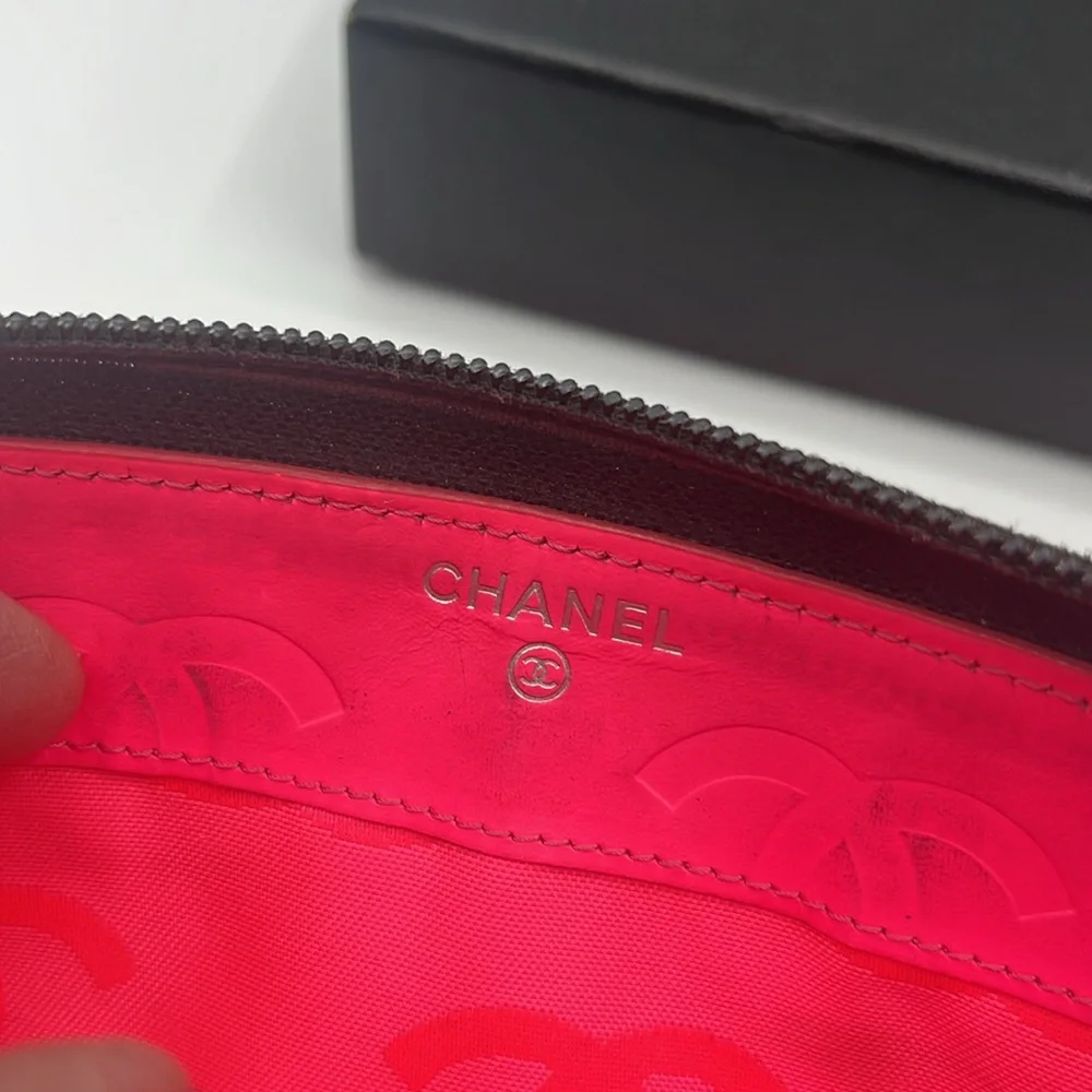 Chanel Cambon Qulted Zip Around Wallet - Picture 16 of 16